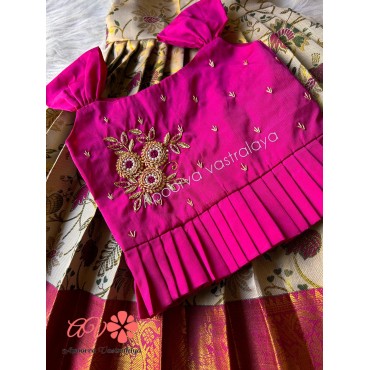 Pink & Offwhite kalamkari aari 2 in 1 pattu pavadai