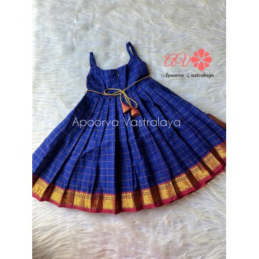 Narayanpet checked heavy border silk gown